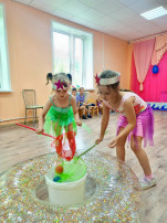 Прошёл праздник день нептуна Прошёл праздник день нептуна.